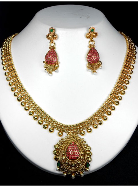 Exclusive Polki Set